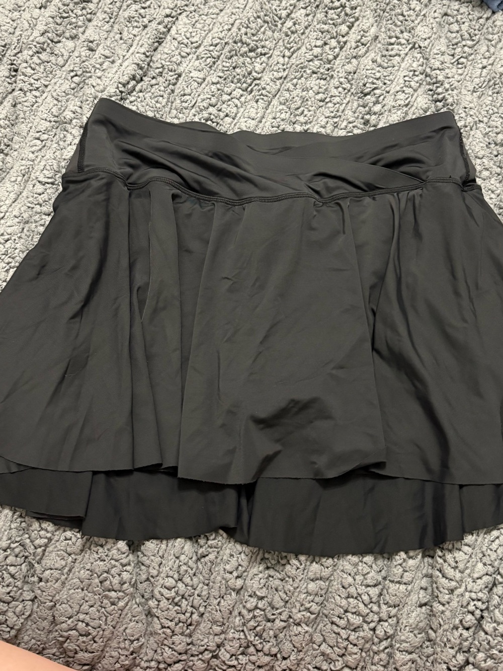 CHRLEISURE | High-Waist Black Tennis Skirt Crossover Waist Dolphin Hem - Picture 3 of 6